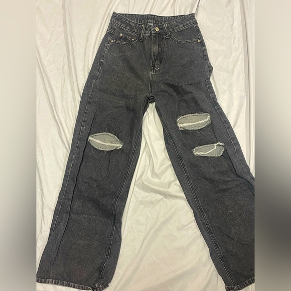Black Baggy Ripped Jeans Womens XS - Picture 1 of 1